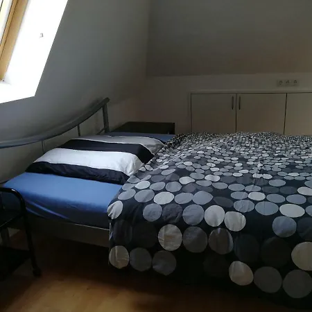 Hubsche Klimatisierte Dachwohnung, Zentrale Lage Διαμέρισμα Κάσελ